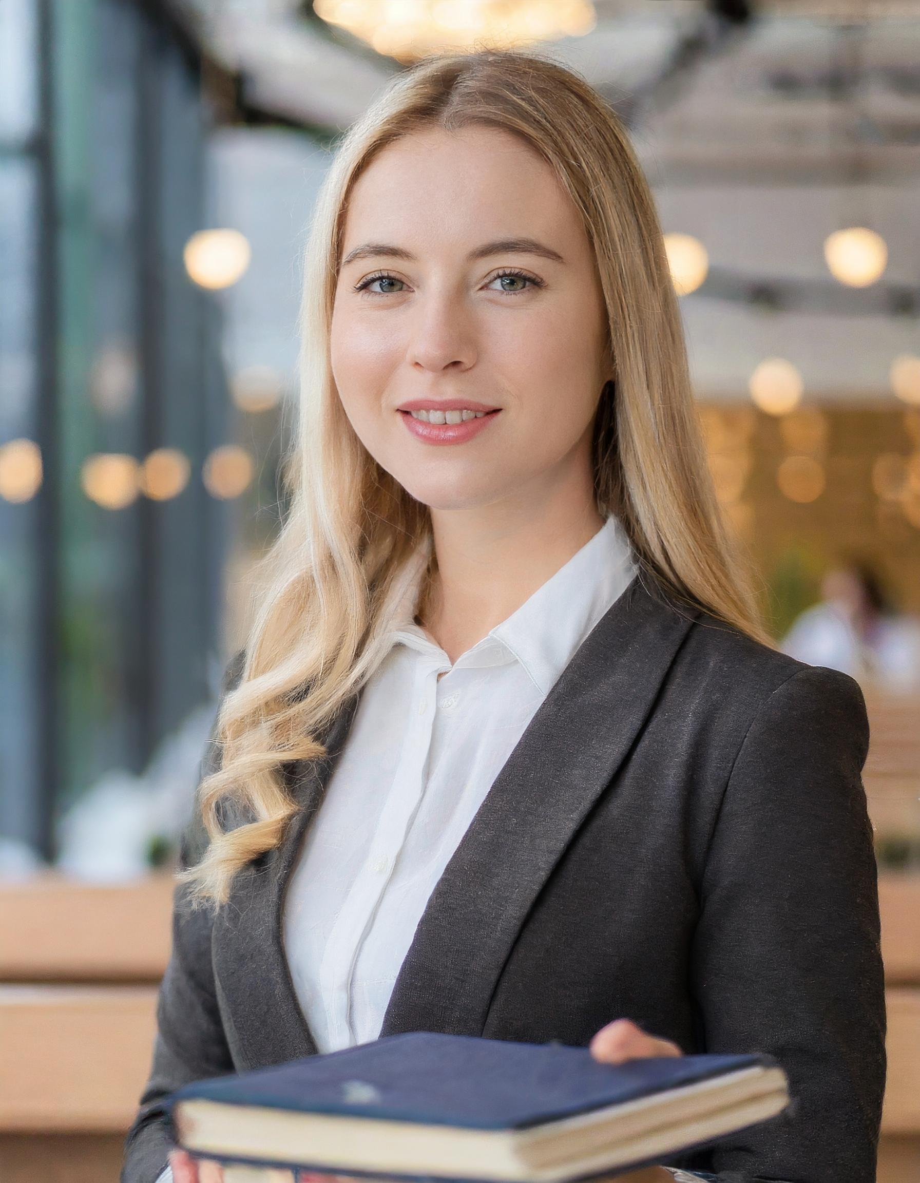 Maria Schmidt Portrait